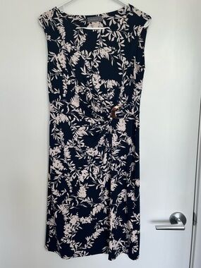 Jacquie E Floral Midi Dress in Navy and Blush, Small